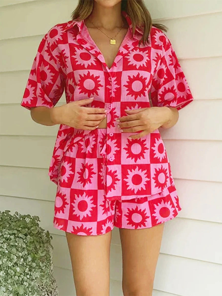 Women Shorts Set Printed Short Sleeve Shirt with Elastic Waist Shorts Summer Outfit