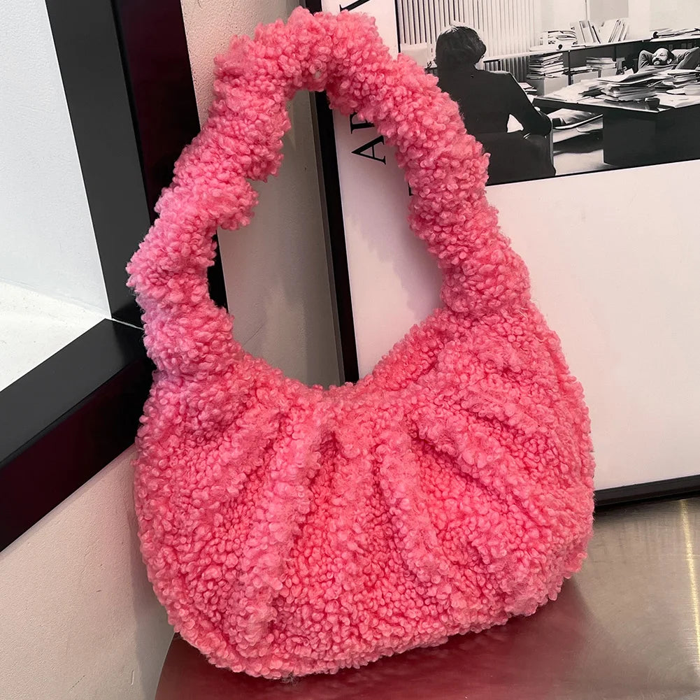 Furry Tote Bag Small Ruched Hand Purse Lambswool Cute Mini Faux Fur Bag Winter Fuzzy Pursess and Handbag for Women Lady