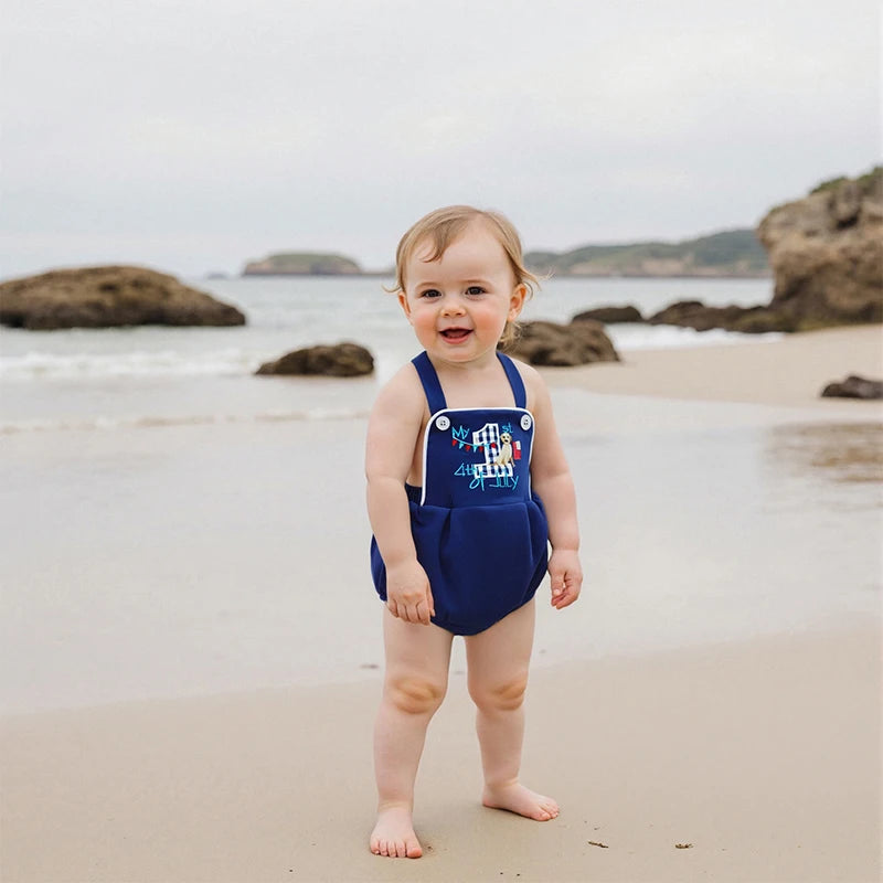 Patriotic Stars and Stripes  for Newborns Adorable Jumpsuit with USA Flag Design Sleeveless Romper for Baby Boys Girls